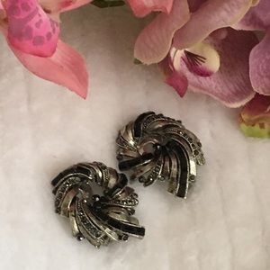 Unsigned Marcasite Clip On Earrings 16.2g.